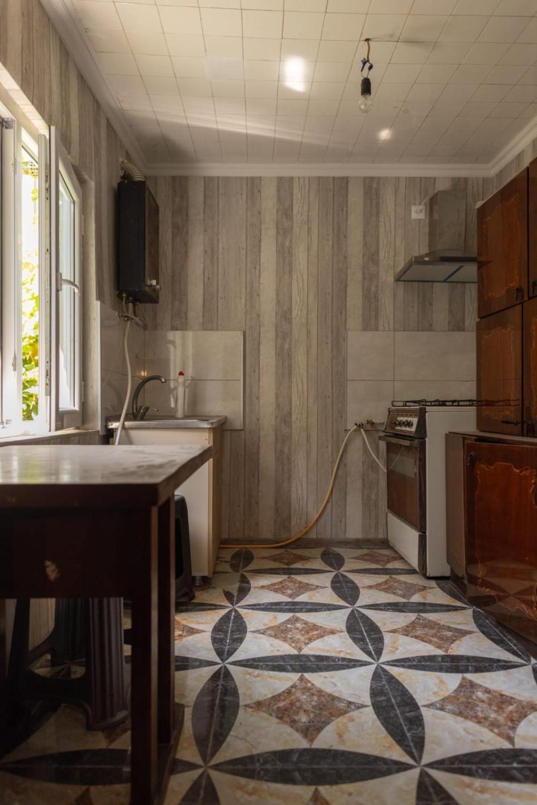 Wine House Hotel Тбилиси Екстериор снимка