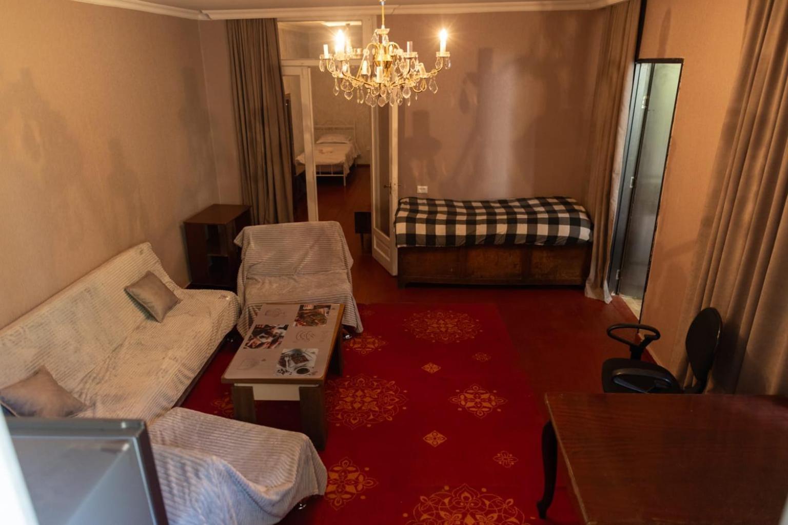 Wine House Hotel Тбилиси Екстериор снимка