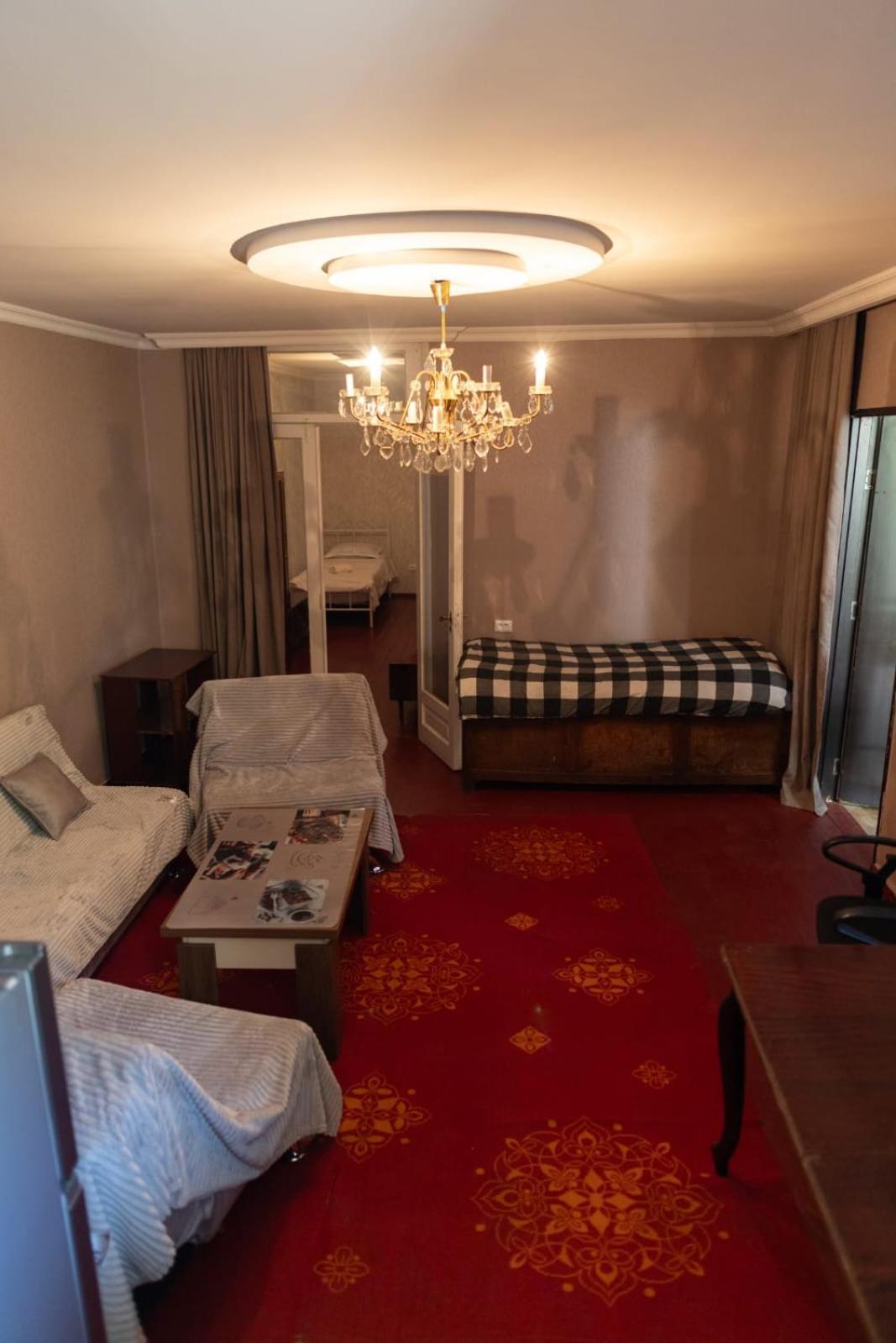Wine House Hotel Тбилиси Екстериор снимка