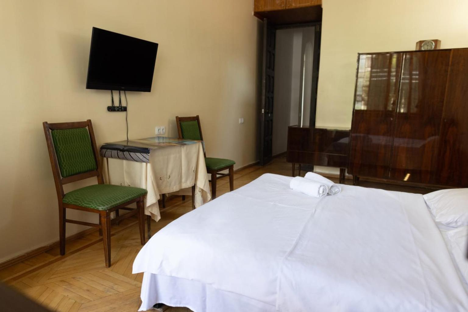 Wine House Hotel Тбилиси Екстериор снимка