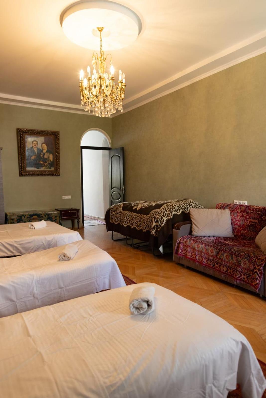 Wine House Hotel Тбилиси Екстериор снимка